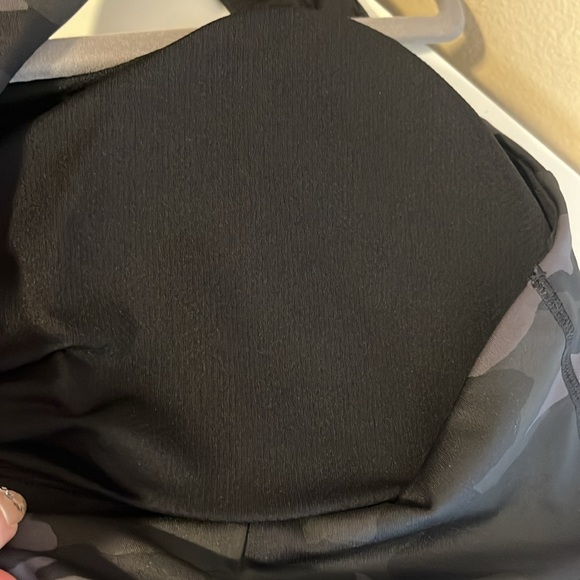 NWT Athleta Ultimate Camo Printed Bra D-DD 3X Grey Black Sports Athletic - Picture 11 of 11